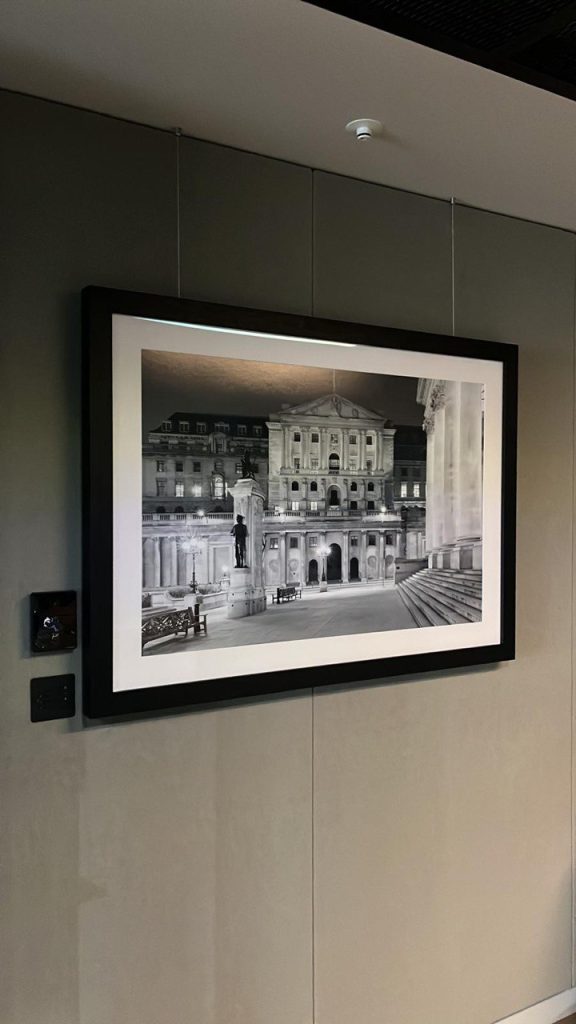 Partners Group Farringdon office - Bees & Honey